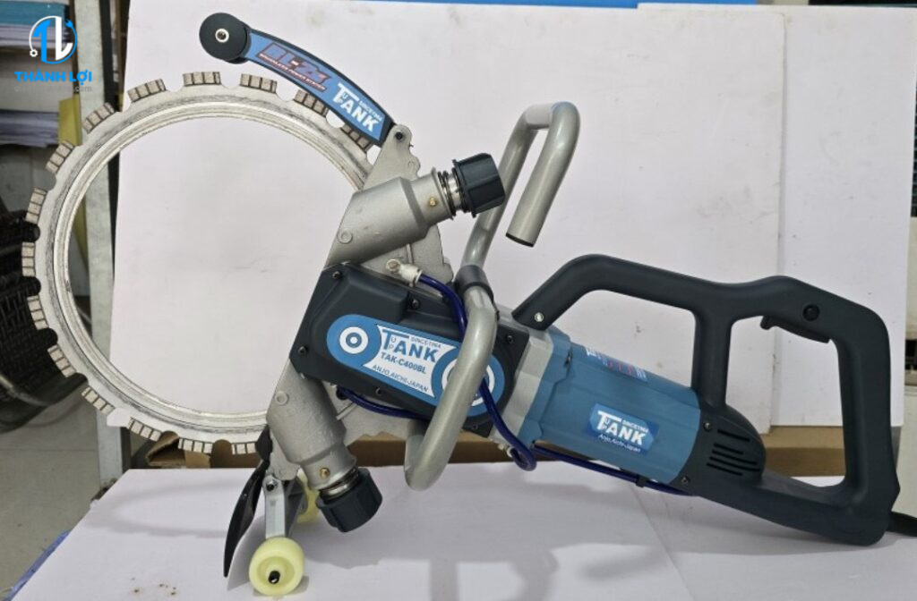 MÁY CẮT ĐÁ BÊ TÔNG TAK-C400BL